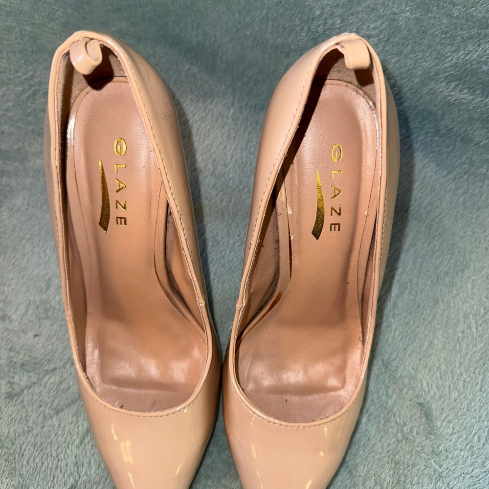 Glaze Womens Pointed Toe Pump 8.5 Nude Patent Faux Leather Stiletto Heel - Picture 4 of 16
